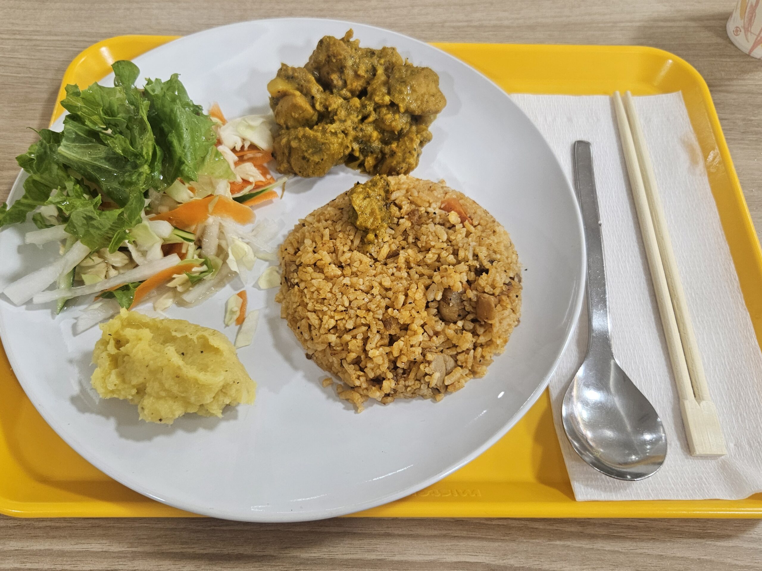 ジョロフキッチン　料理