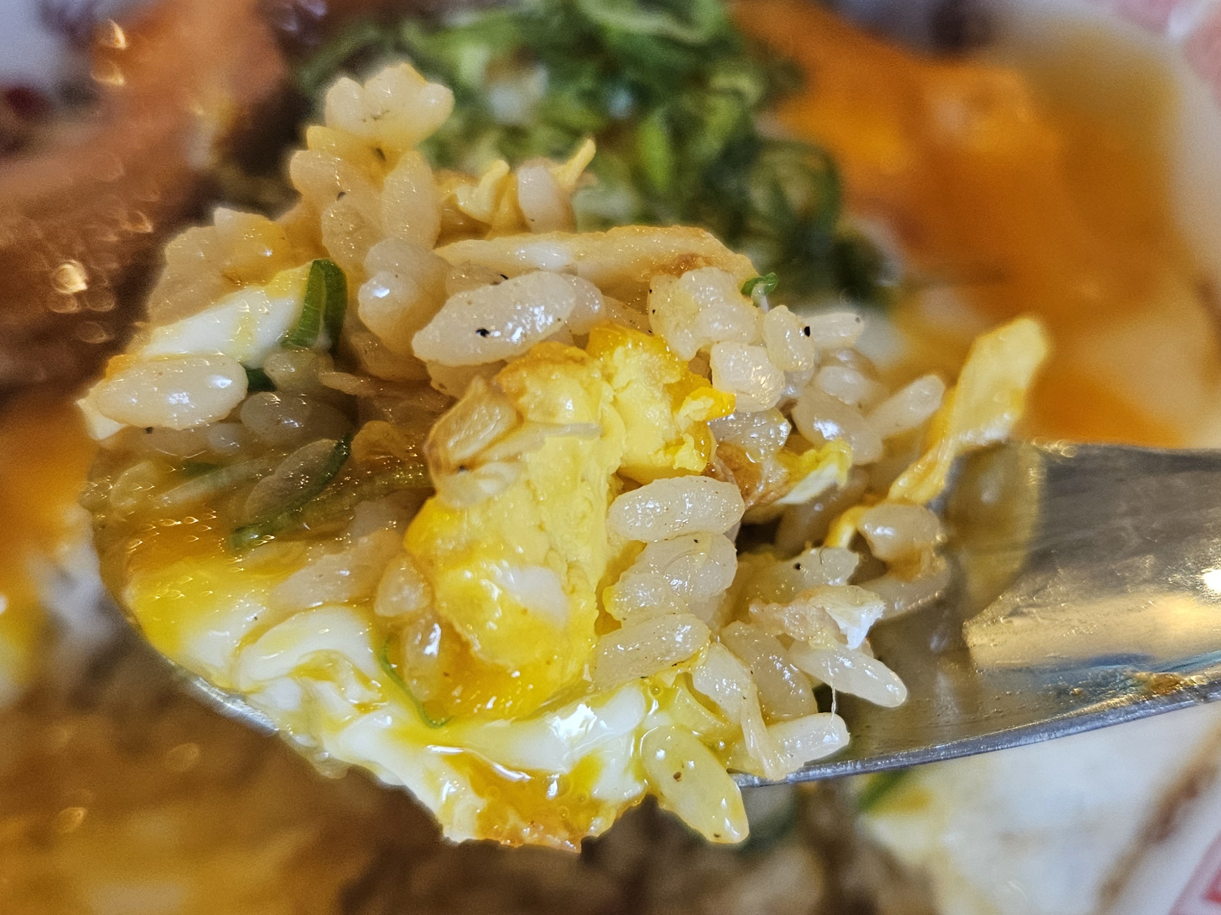 チャーハン研究所明　料理