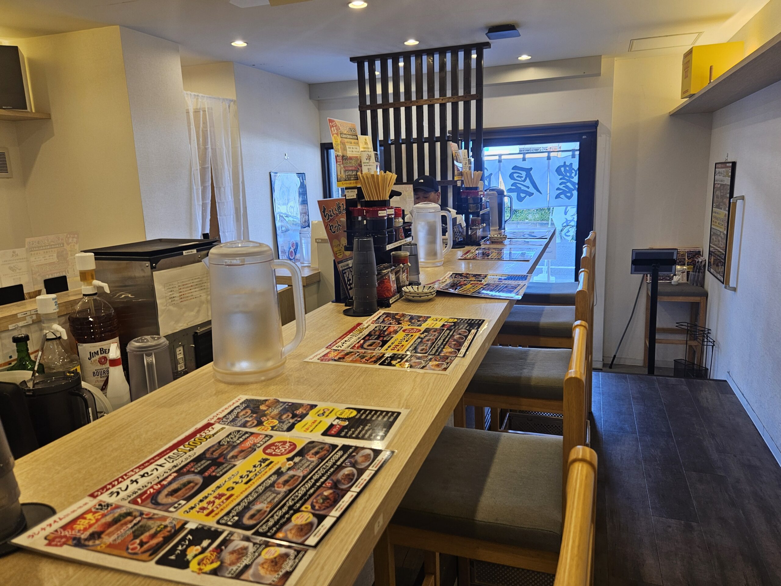 刻々　店内