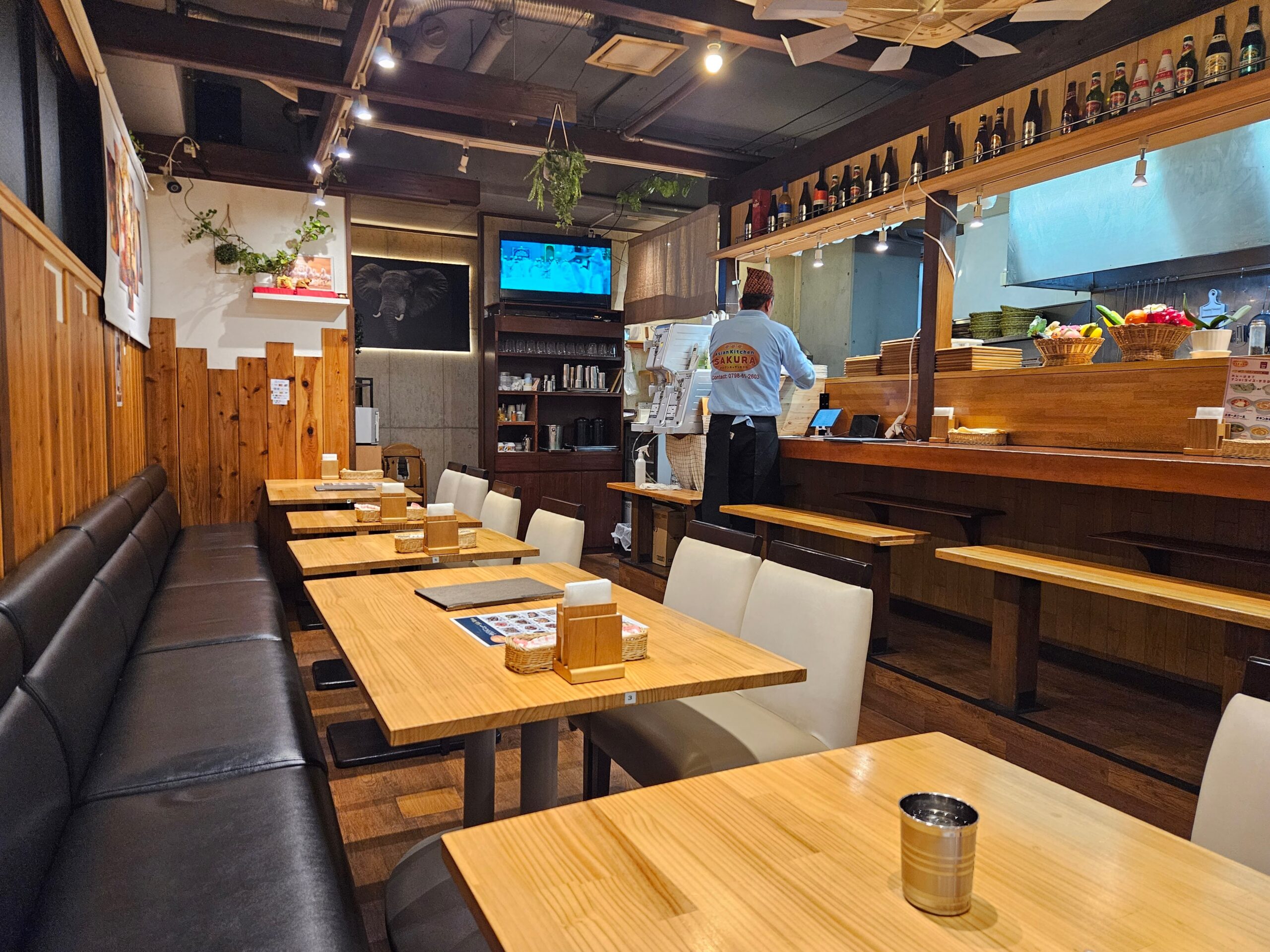 アジアンキッチンサクラ　店内