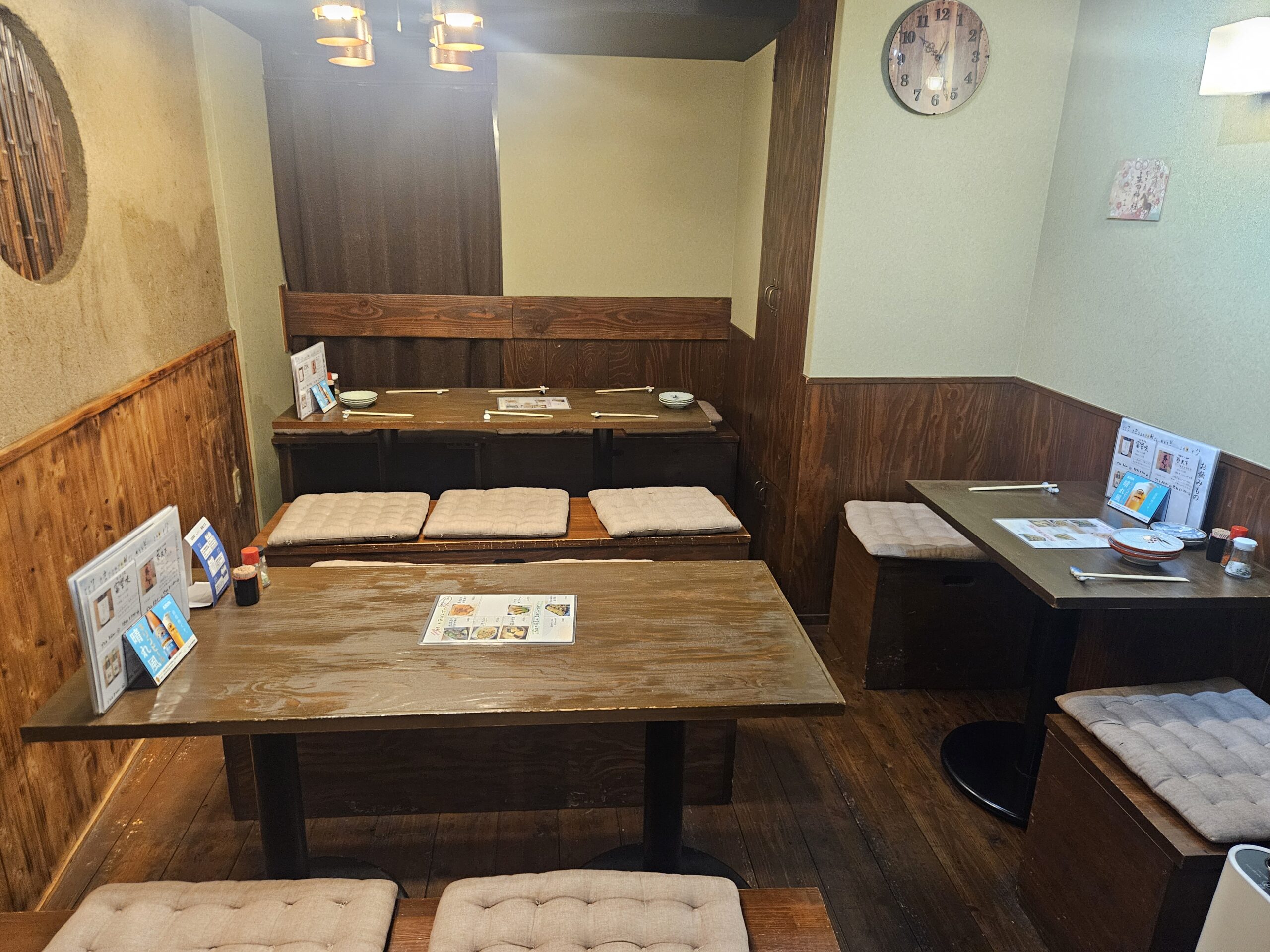 縁　店内